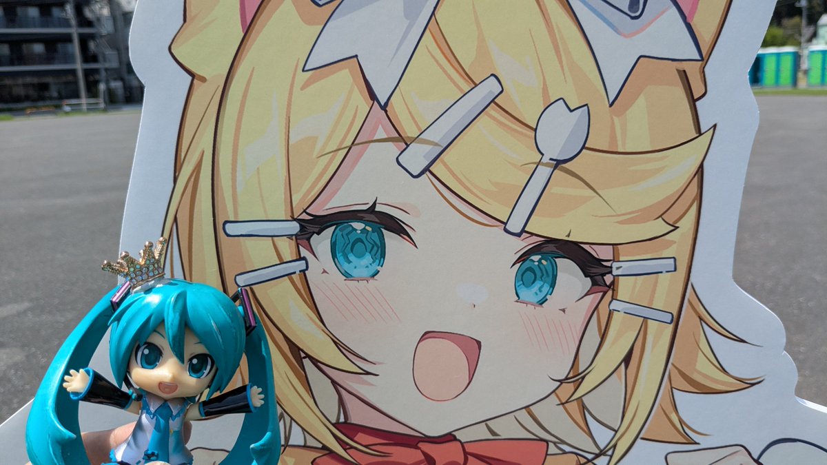 OZ (オズ) tweet media