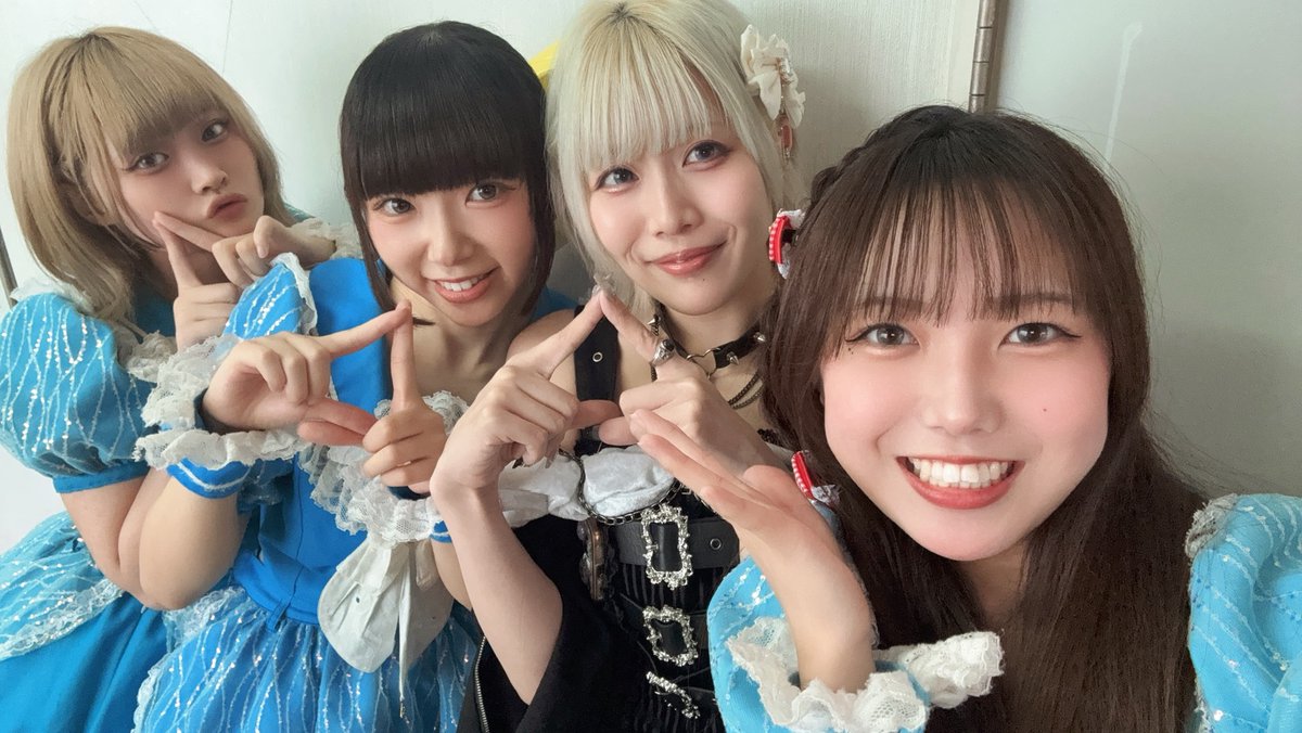 ArchAngel078078's tweet photo. 昼の部京都ROKAありがとうございました！

会いに来てくれたみんなのおかげで最高の時間になりました✨
初めましての方も、いつも応援してくれるみんなも本当にありがとう！

このあと夜の部も全力でいきます🔥
7/21一緒のあいらさんとパシャリ❣️

#ArchAngel https://t.co/G0axmrAlRN