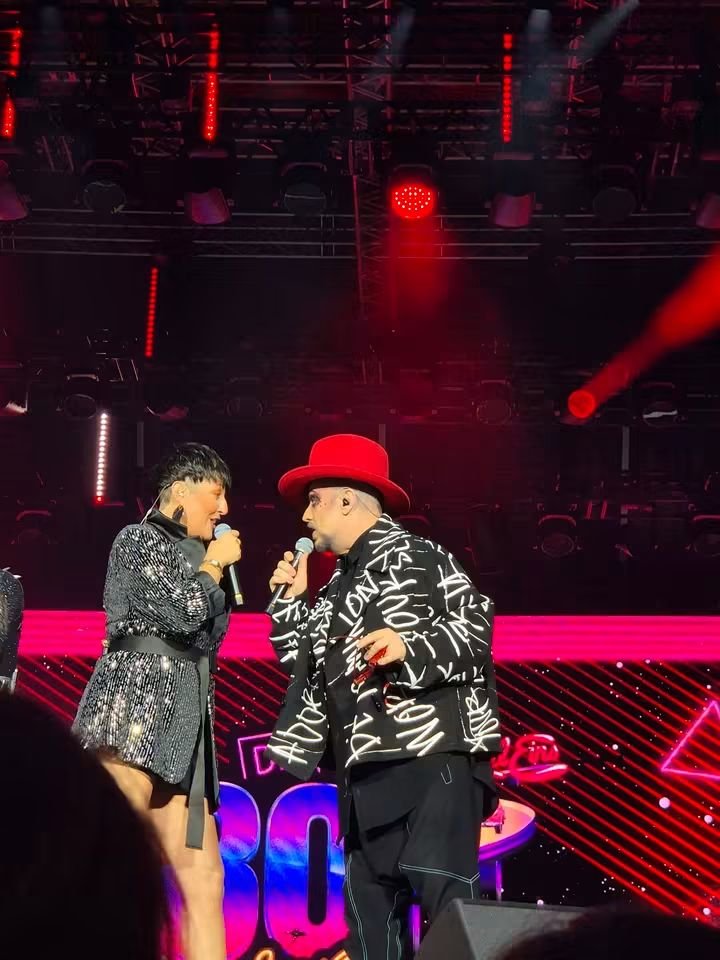 BGreminder's tweet photo. George at the 80s live Party in Hamburg, Germany, 18.7.26. 🎉 https://t.co/SvQkpuEd7J