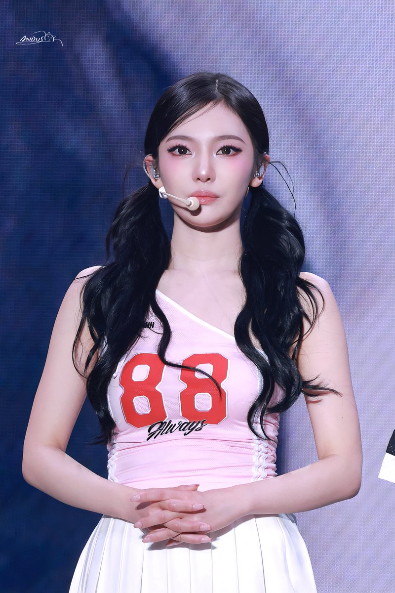 AndusMui's tweet photo. 260719 TOKYO FANMEETING

#NINGNING #aespa
#닝닝 #宁宁 #宁艺卓 https://t.co/qlYoKrSySn