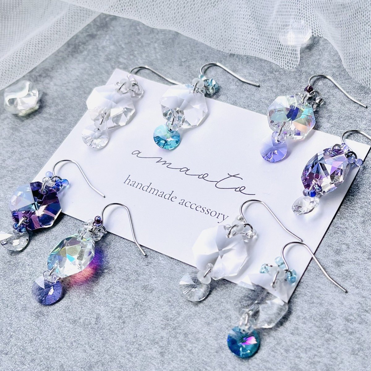 amaoto_acce's tweet photo. #窓辺に置きたい収集品 #365DIYtheme

光の乱反射を楽しめるガラスピアス✨

グラスに引っ掛けて、窓辺に置いたら
サンキャッチャーにも💎

#ハンドメイド好きさんと繋がりたい
#ハンドメイドアクセサリー
#amaoto https://t.co/AA1Ij8nvHN