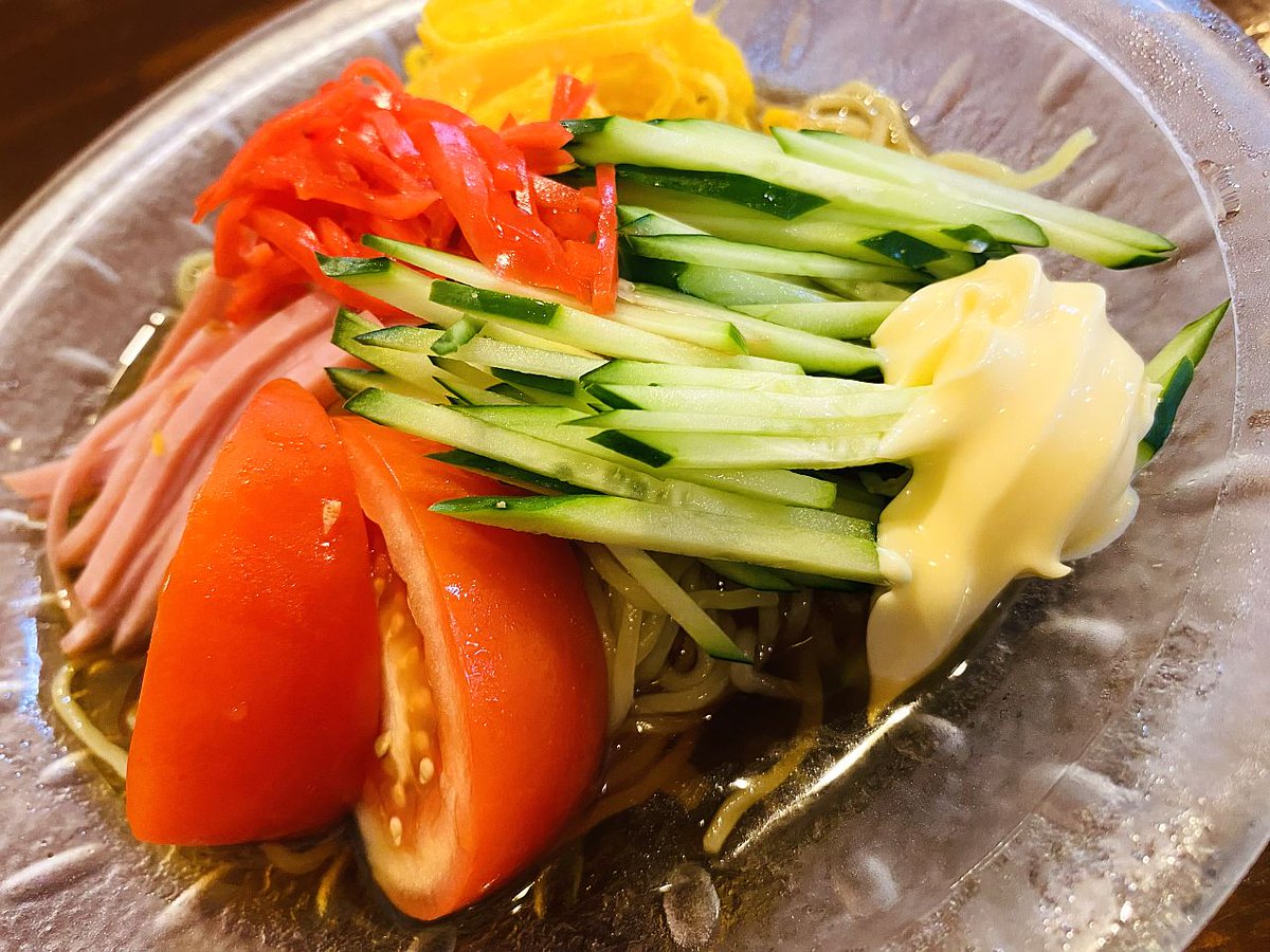 eos_tk's tweet photo. ランチタイムは今年初の「冷やし中華食べてきました」です。福島県南相馬市の町中華屋さん。大陸系のお店でした。 https://t.co/KmnNcLu7Iv