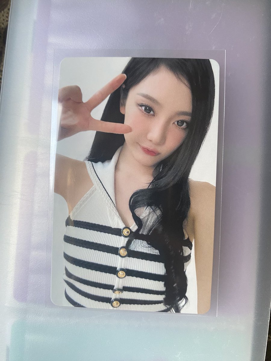 magic_3880's tweet photo. @minami_genki 6,000円購入特典トレカもってます！カリナと交換希望なのですが、いかがでしょうか？ https://t.co/1MIVi7FAva