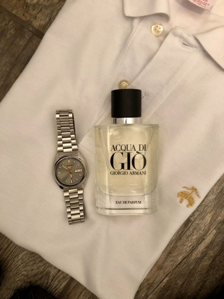 BossRule_12's tweet photo. If you could keep only one fragrance, which would it be? https://t.co/KcY0cuFkn9