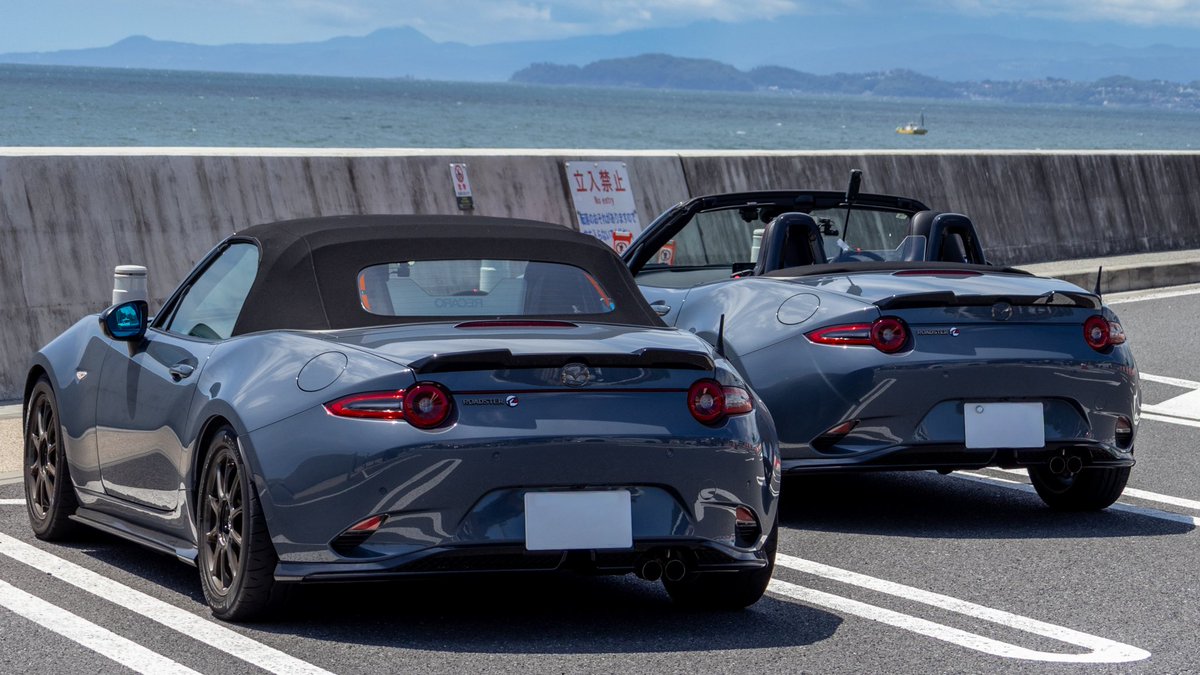 bangroadster's tweet photo. 西湘PAでTeam Bloodlineのメンバーと、偶然の初対面。
こういうたまたまの出会いも嬉しい。
#miata #mazda #mx5 #ndroadster #MSpR #西湘PA https://t.co/F6VNBTDQek