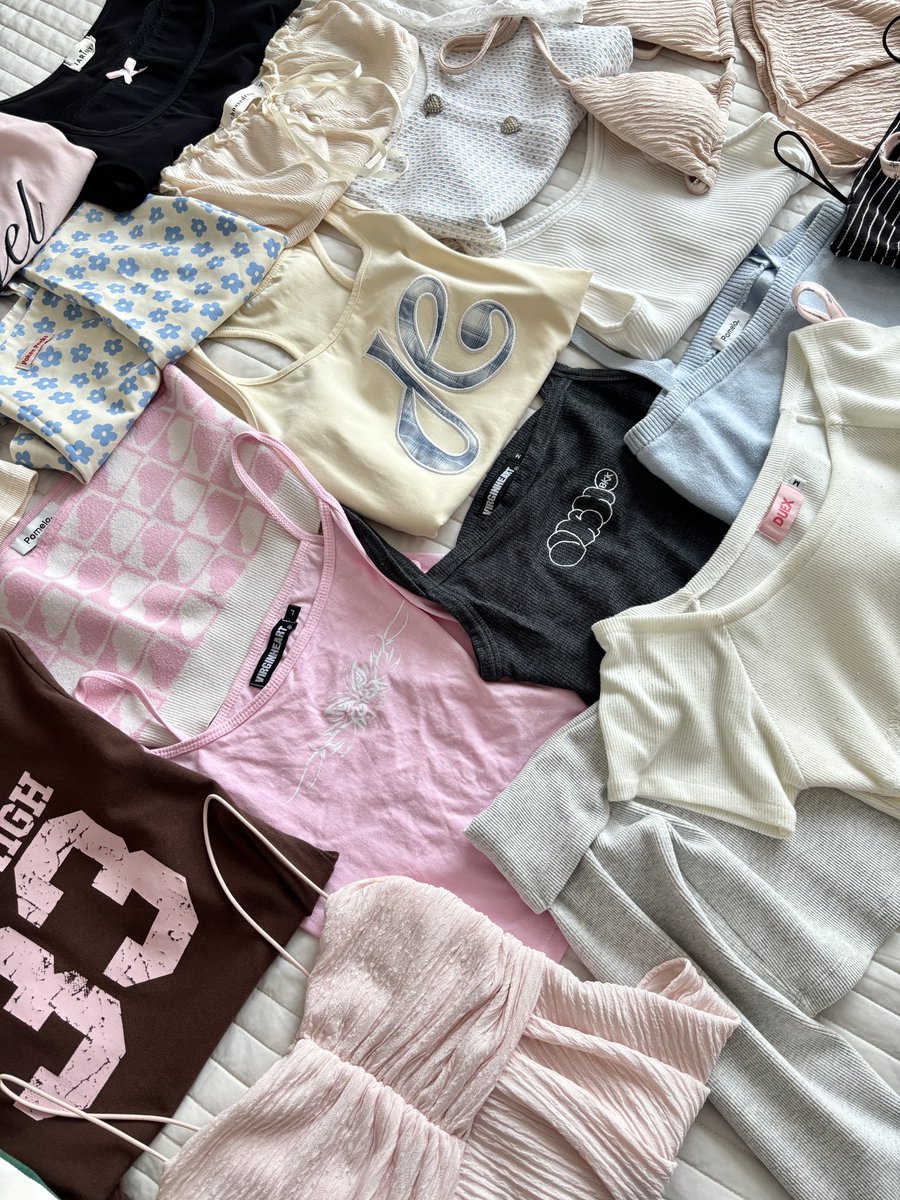 mayibeyourwink's tweet photo. ส่งต่อเสื้อผ้า+กระเป๋า เทๆเลยค่า vgh duex pokee jarinya ค่าส่ง 40 เหมา**ไม่บวกเพิ่ม
รีปักฟอล ลด5บาท🩷
ลงคืนนี้ 19 july 20.30 ค่า
#ส่งต่อเสื้อผ้า #โล้ะตู้ #ส่งต่อเสื้อผ้ามือสอง #ส่งต่อduex #ส่งต่อvgh #ส่งต่อjarinya #เสื้อผ้ามือสอง https://t.co/nLOtAifDEL