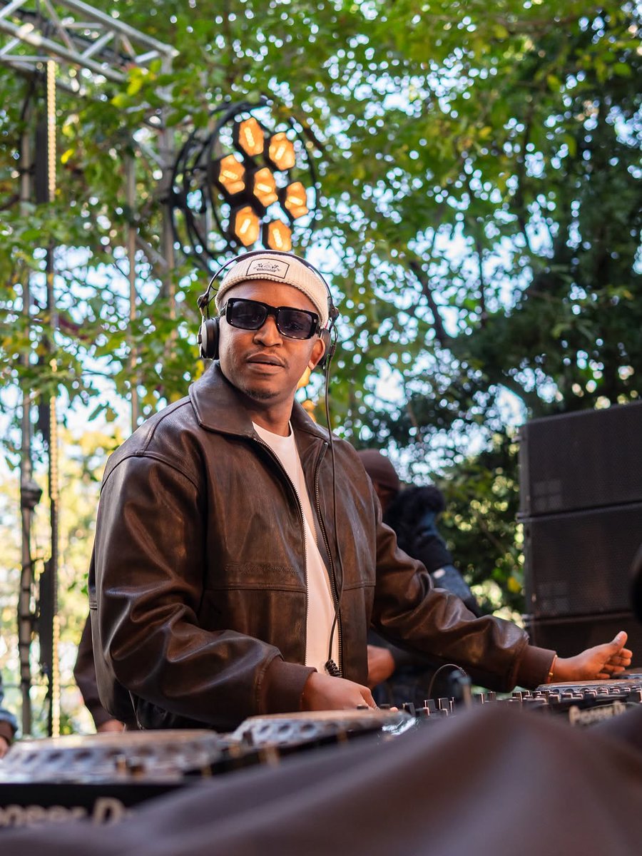 Powerfm987's tweet photo. [ON AIR] How Sir LSG became one of South Africa's leading house music producers.

Lesego Sefako (Sir LSG), DJ, Producer, Event Director joins @sellohatang on #POWERWeek. https://t.co/54g77OISwE