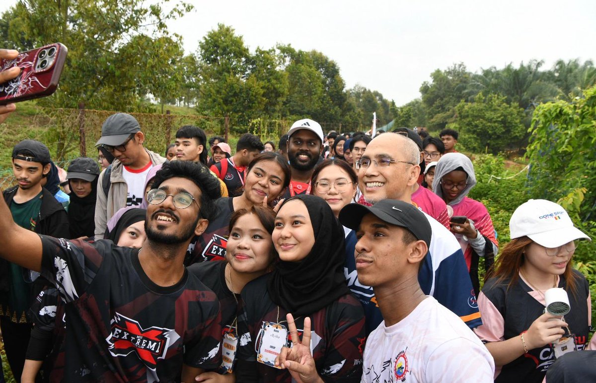 MohdShukriYajid tweet picture
