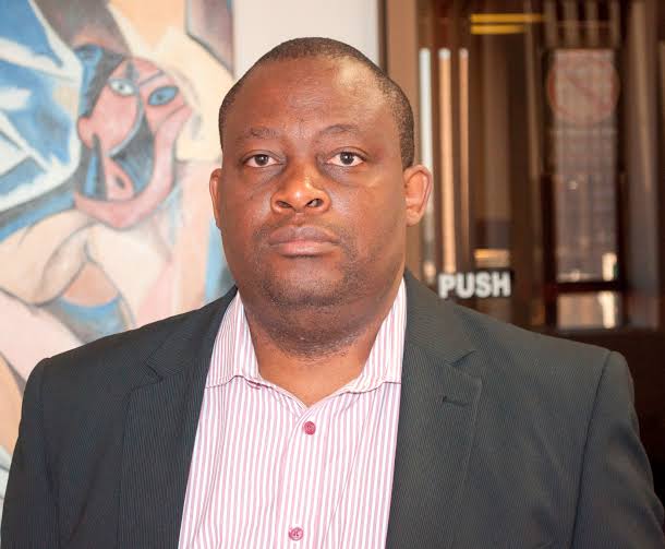 Powerfm987's tweet photo. [ON AIR] In conversation with Dr Sibongiseni Mkhize.

Dr Sibongiseni Mkhize, Historian, Author &amp; Former CEO of the South African State Theatre, Market Theatre, and   Robben Island Museum joins @sellohatang on #POWERWeek. https://t.co/zvGICgM20f