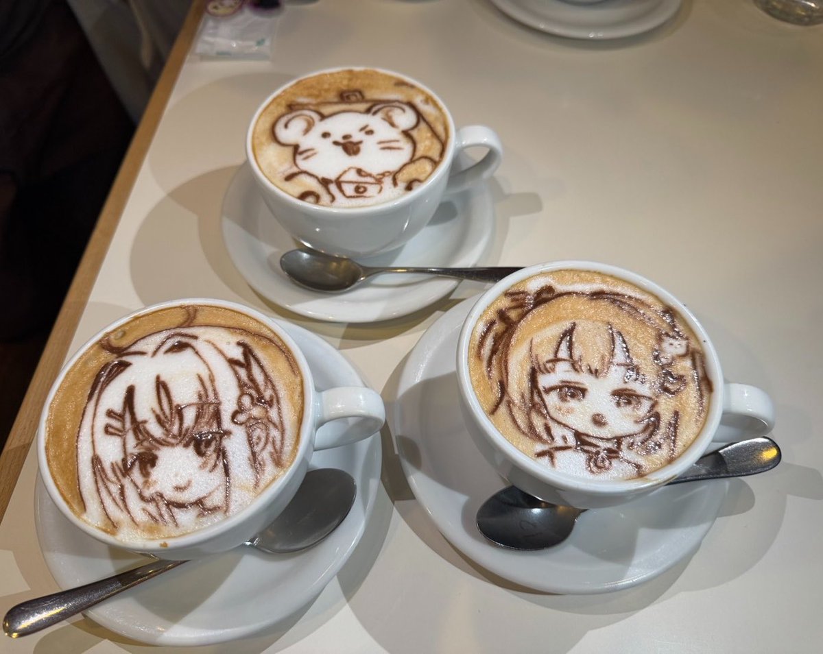 S4S4ming's tweet photo. ラテアートやってきた〜！！
これは可愛すぎて飲めない☕️

#うららなんだよね https://t.co/BrGUjPweL0