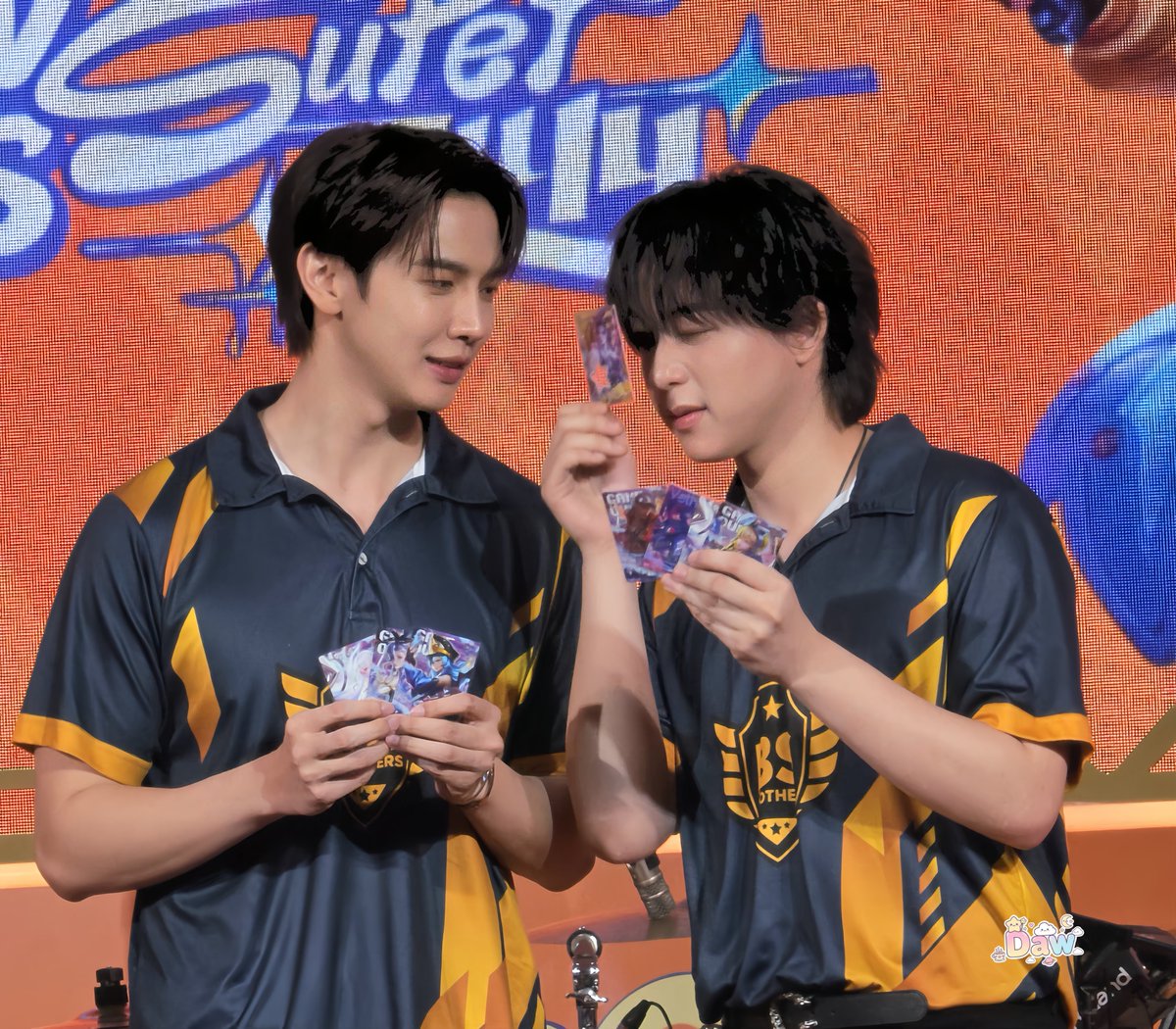 26Dawdaw's tweet photo. อยู่ยูเนี่ยนอยู่เลย : )

"180769"
MAXKYBAS ROV FLOW SERIES CARD

#เปิดตัวการ์ดRoV https://t.co/NqDMgAO9VA
