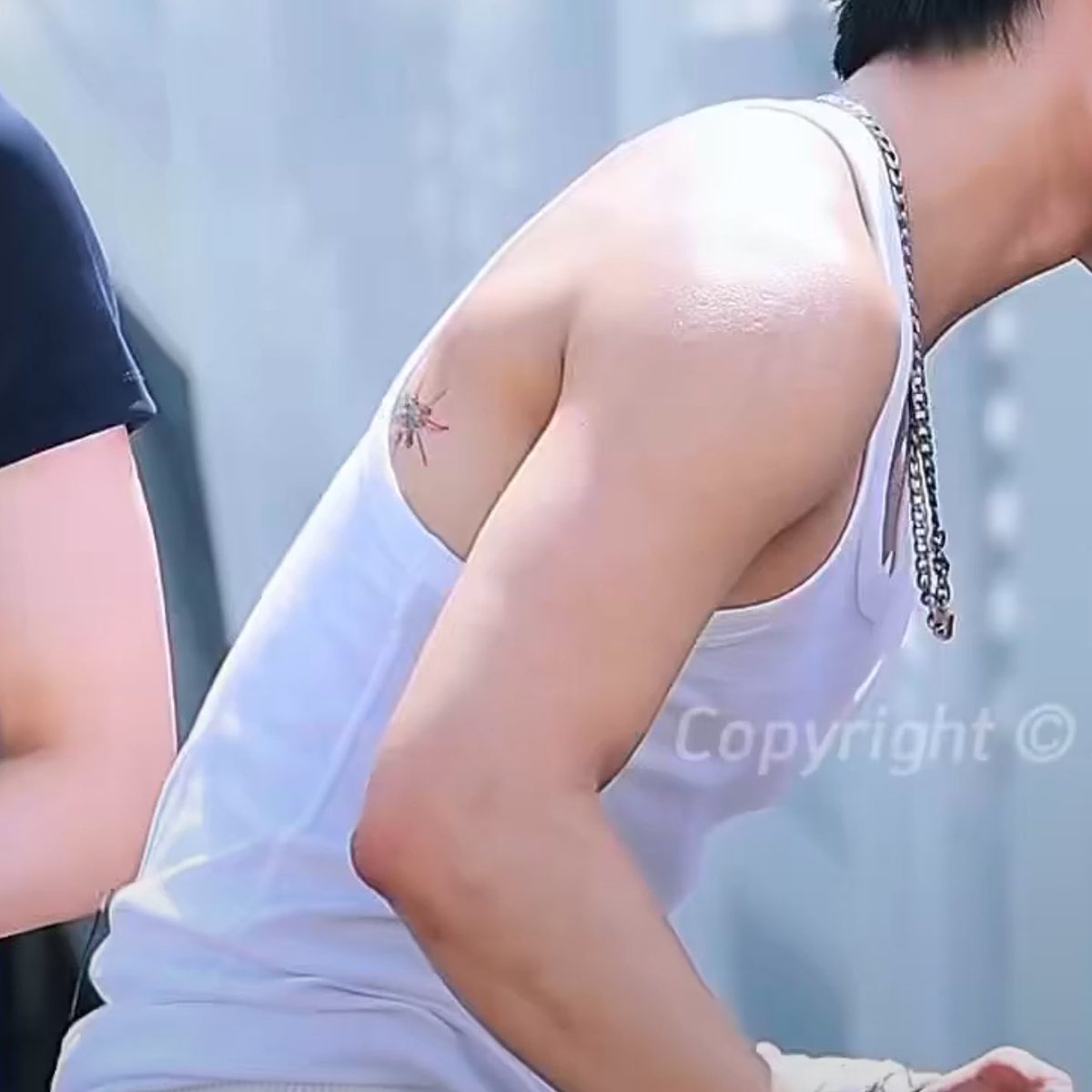 SYN0MIN's tweet photo. New Taeyoung tattoo unlocked 😶 https://t.co/9Ytl2ZCGuA