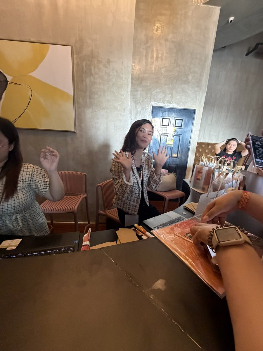 MedzSC25's tweet photo. @BelleEsco ❤️💜
HORI7ON THIRD WAVE

#HORIIIWave 
#HORI7ON #호라이즌
@HORI7ONofficial https://t.co/IGkzKCmjPe