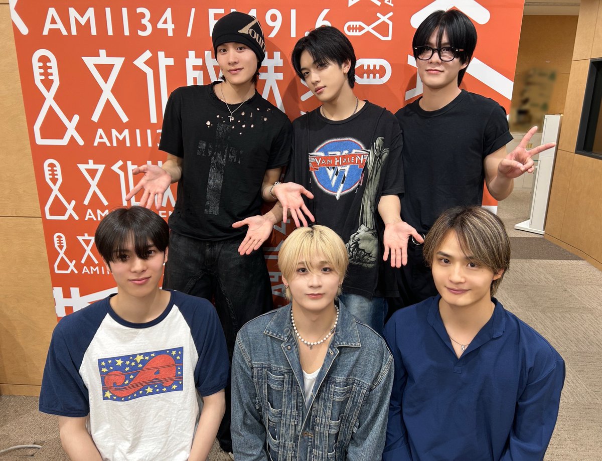 kroom_joqr's tweet photo. ⌛️＃Kるーむ リマインド⌛️

本日！7/20(月)26時30分から文化放送でO.A.📻
#DXTEEN 全員でお届けします🙌🏻

番組の感想は #Kるーむ をつけてたくさんポストしてくれると嬉しいです☺️

#radiko のタイムフリーでもお楽しみください！
👉 https://t.co/62jBXRMLVn 

#DXTEEN ＃DXTN #文化放送 https://t.co/8NEFi3S0hI