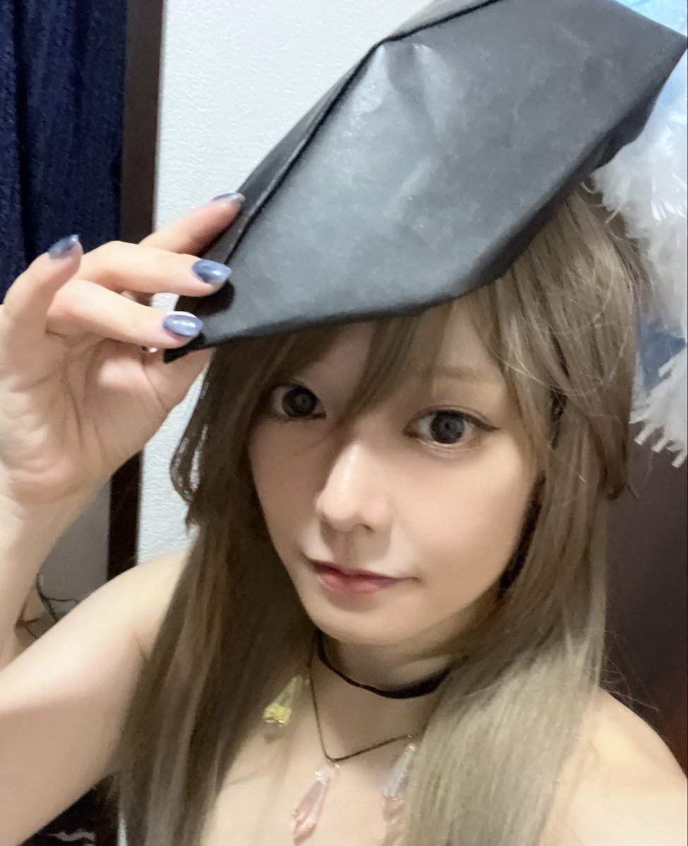 sksansan's tweet photo. ニンマス3.5周年おめでとうです!!
霜刃・伊鶴の鶴冠とチョーカーを作製して、
ぷちですがコスプレました👑🪽

人気賞狙ってます(  ᴗ  ̫ ᴗ  )
いいねRPたくさんお願いしますっ🩵🩵

#忍者マストダイ夏祭り #忍者マストダイ
#ニンマス #忍者創作プロジェクト https://t.co/ZEgTCHgmsE