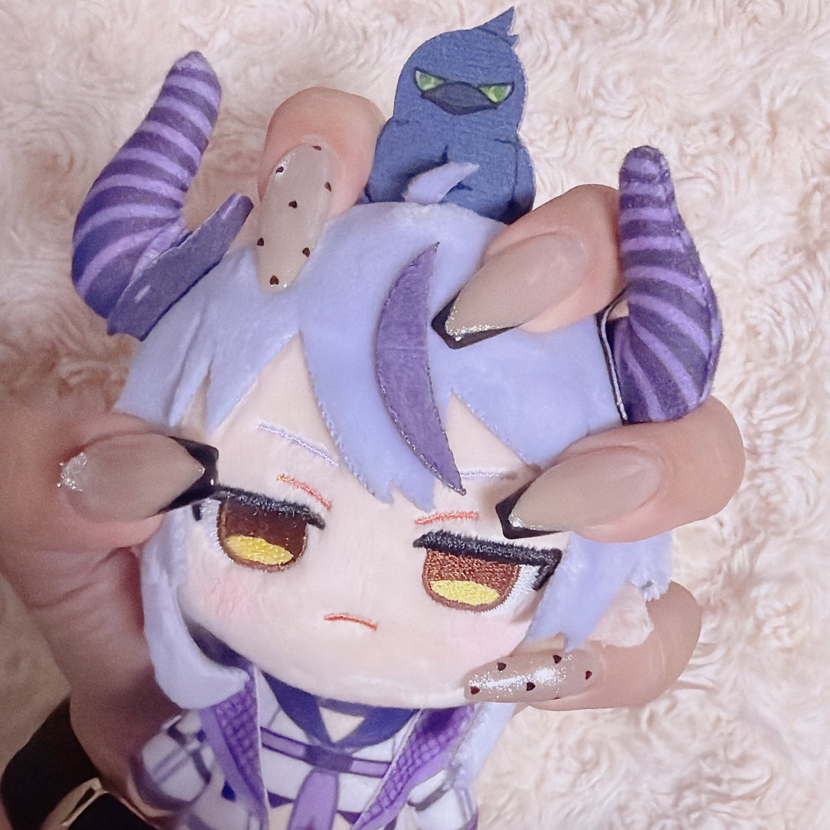 __S2__uru's tweet photo. これはあまりにもラプ様の頭鷲掴みすぎてボツにしたネイル写真 https://t.co/g7R7yeZAOj