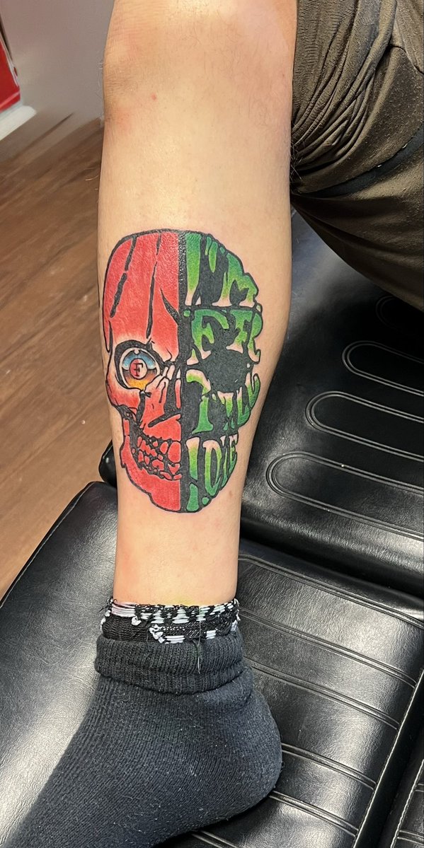 RedRoseTattooNL's tweet photo. Tijdje geleden gezet ๐๐ค
#feyenoord #dekuip #fr12 #frfc1908 #feyenoordtillidie #handinhand #feyenoordrotterdam #feyenoordpaparazzi https://t.co/JKR5Izec7K