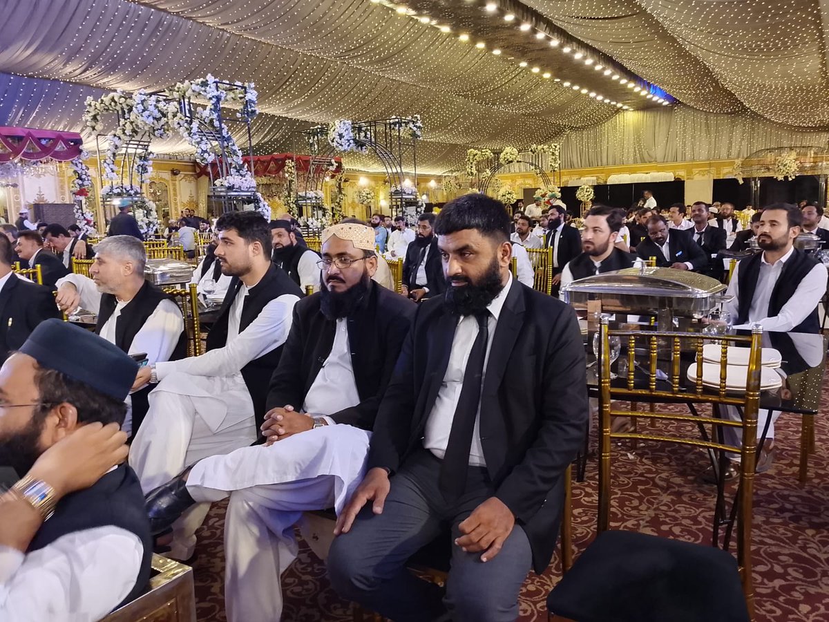 NoorMuhammad003's tweet photo. #BroadcastMaulanaNow
#LawyersStandWithMaulana https://t.co/W3tvb5zje6