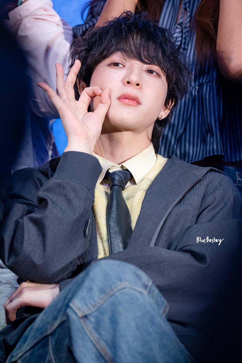 💙💛 𝗯𝗹𝘂𝗲𝗯𝗼𝘀𝗹𝗲𝘆 💛💙 tweet media