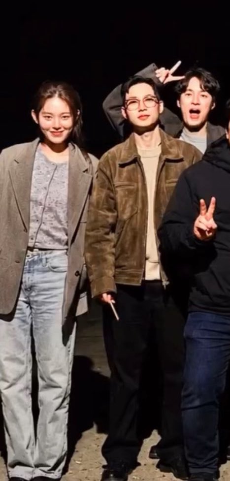 hiintuna's tweet photo. monmap nih terlalu kek nasii nempel muluuu sihh d liat2 ahhh gue yg gemes plssss minju junhyeon endgeemmmm plsss https://t.co/naFlPXZ3yv