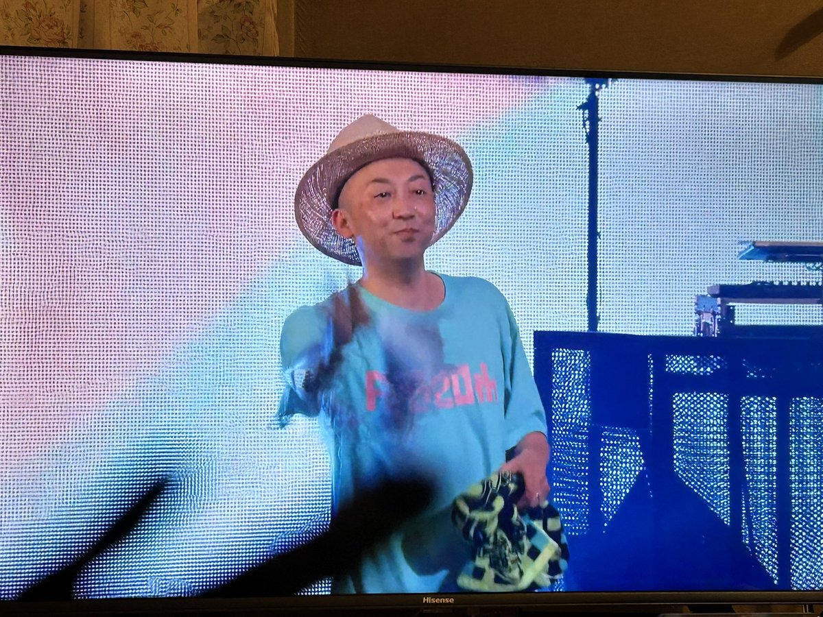 k_aka_m's tweet photo. U-NEXTのファンモン20th LIVE配信！

最近ストレス半端なくて結構辛かったけど、このタイミングで今年のLIVEをまた見れてストレス発散になったし、会場にいる時と家で見る時とで感情が違すぎてヤバかった！

期間内はたくさん見てストレス発散しよう！
とりあえず、楽しい時間でした！！

#FMB20th https://t.co/4bMU6X3taR