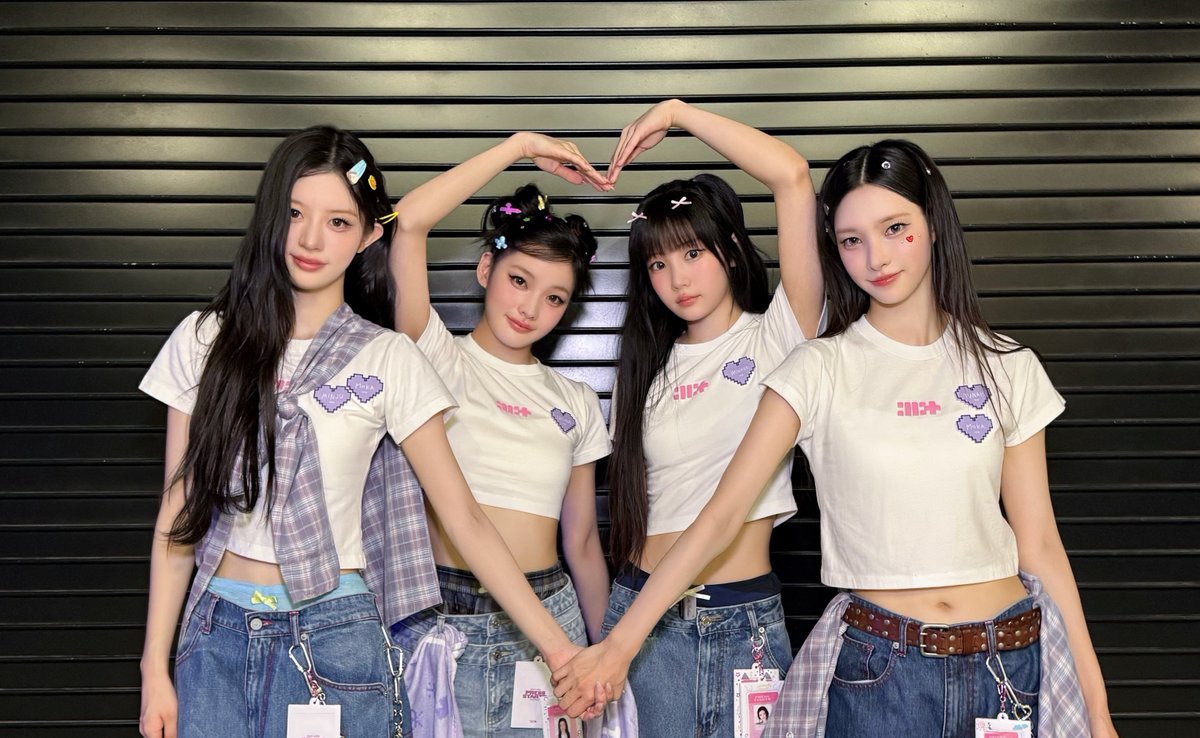 thebaseillit_'s tweet photo. ILLIT concluded their two days SOLD OUT concert held at Glion Kobe Arena in Hyogo, Japan today. Thank you for your hardwork, girls. https://t.co/B5JkQV6jNA