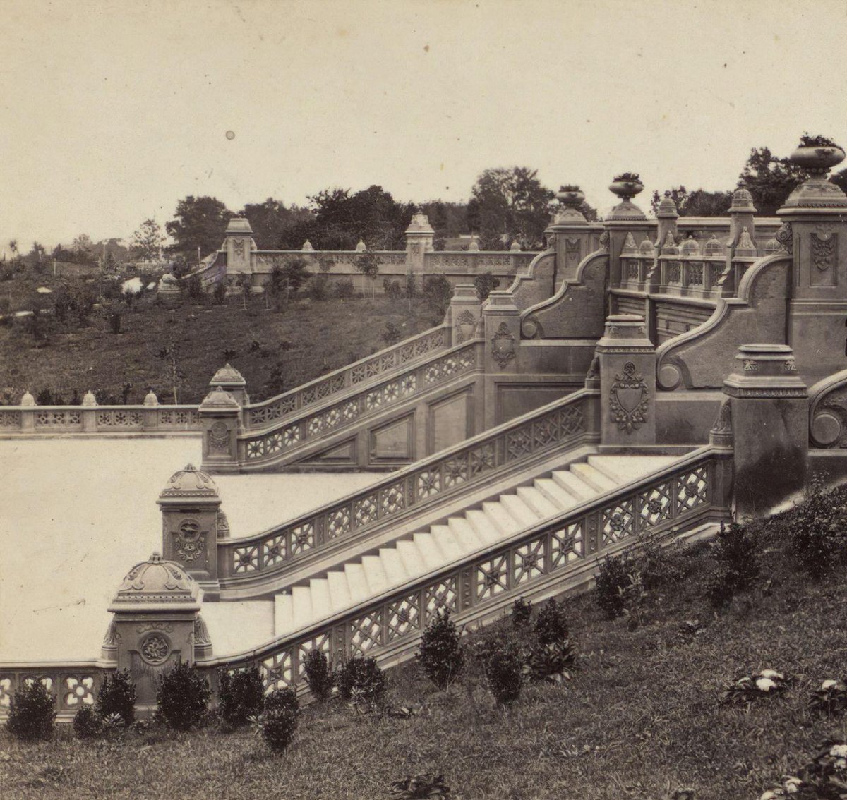 BuckRight's tweet photo. New York City, Central Park. 

1870. 

Old World. https://t.co/IJDjTZ35AS