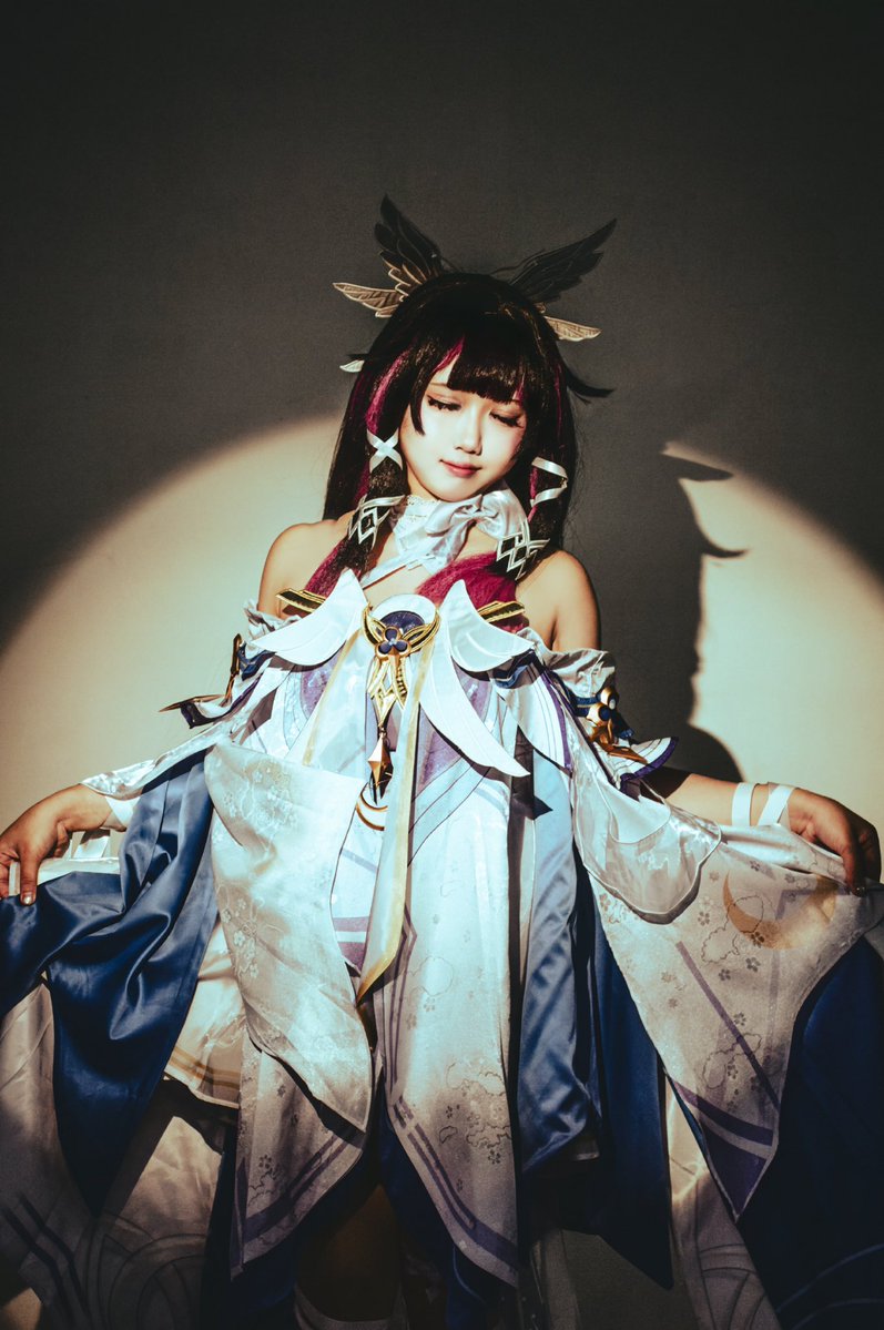 chikasoR's tweet photo. 帳の夜曲 ☾·̩͙⋆
Cosplay | Genshin Impact - Columbina
photo:@25_Huyu_69
#冬雪photo https://t.co/MZpISV7Vdq
