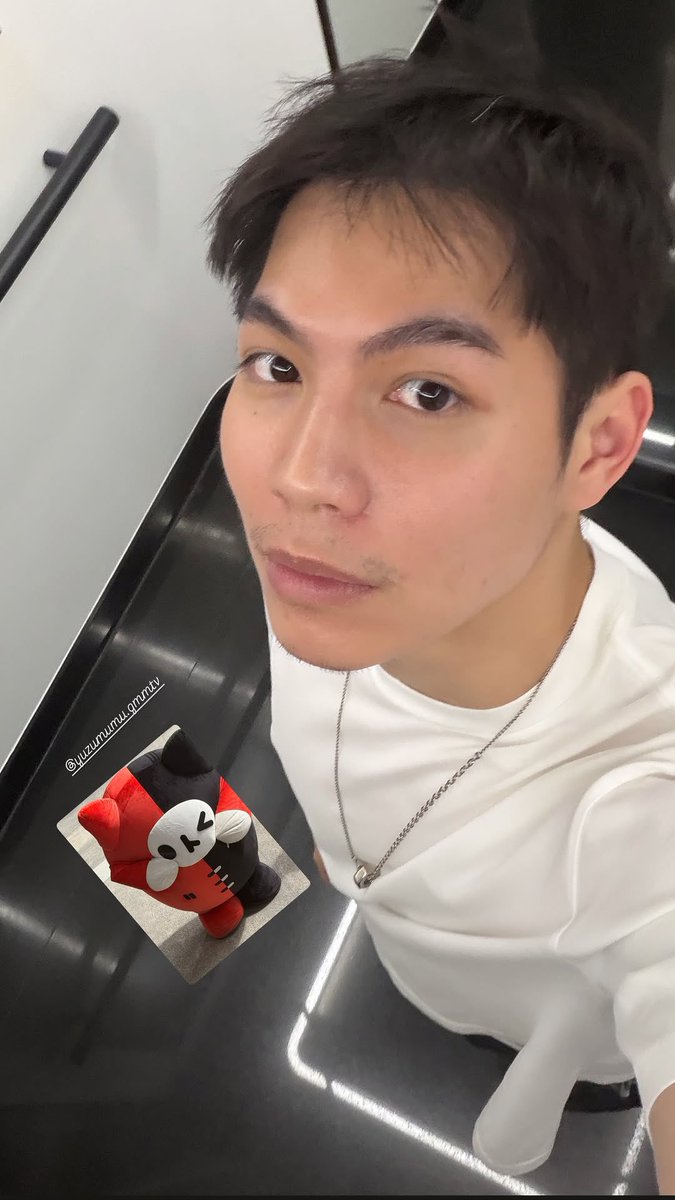 First_Memorie's tweet photo. ป๋ากับมุ ถ่ายรูปท่าเดียวกันเยยย 🤏🏻

➖igs : https://t.co/oGvBxhbaxK (Update)

#Firstkanaphan 
#กองทัพของเฟิร์ส https://t.co/lQiXLaibHc