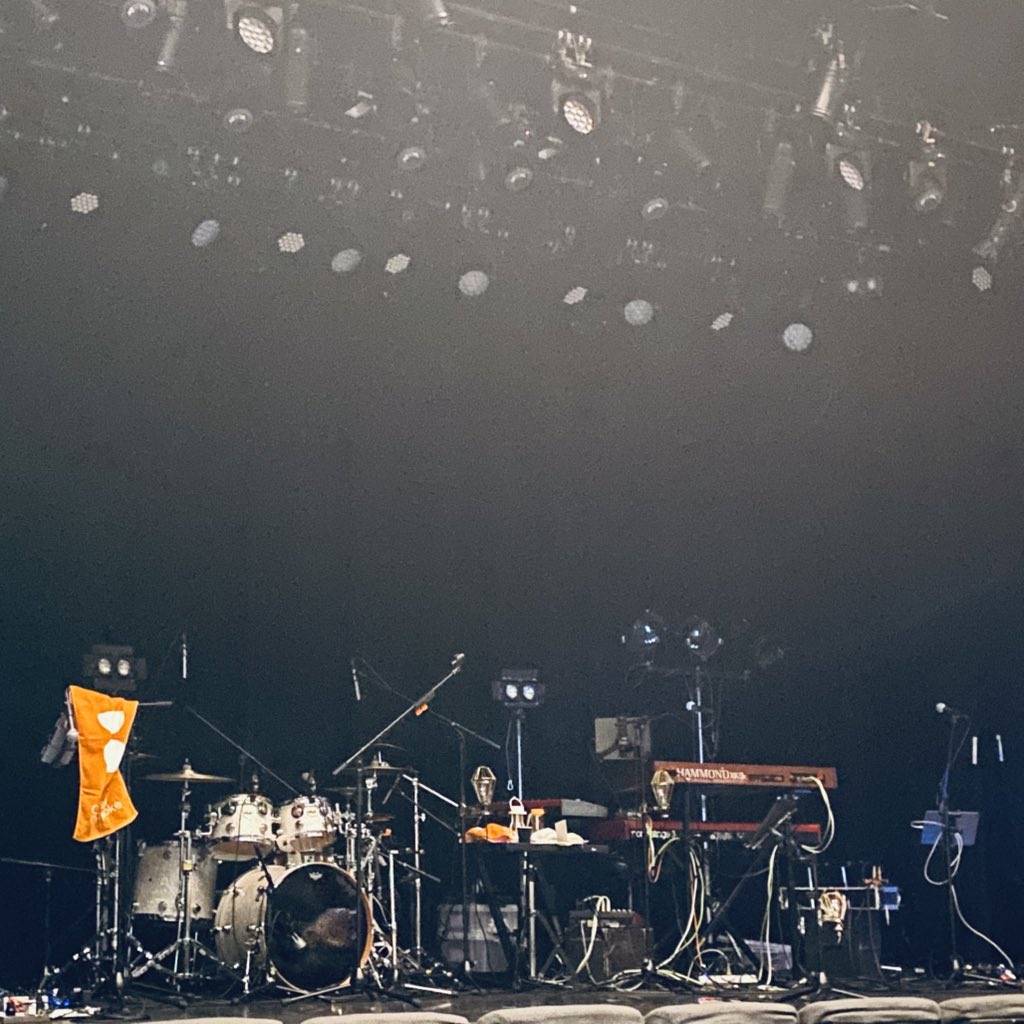 iceee_hiii02's tweet photo. ワンマイライブ『aritei』東京編終了！
そして大阪・東京ワンマンツアー無事完走おめでとうございます🎊
一曲目のI Wll Goから引き込まれてあっという間の時間でした！物語性のあるアルバムのせいか、よりちっぽけさんの喜怒哀楽が感じられたような気がしてよかった〜！
#大橋ちっぽけ #aritei https://t.co/4zFQbvg2Im