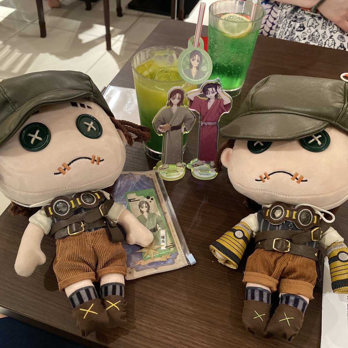 mrhanashu327's tweet photo. 探鉱者の湯に行ってました！！！🥰🥰🥰
心優しき第五の同志たちが交換してくれて傭兵のコースターゲットできましたありがとうありがとう😭😭😭 https://t.co/akMcleU6NG