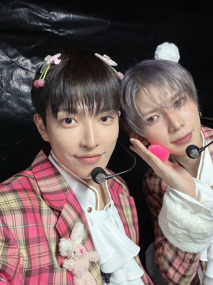hemomarupun's tweet photo. うちのPretty Girlと髪飾りお揃いで泣いた https://t.co/6Jvae0d0Gh