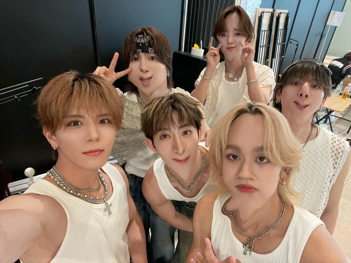 official_enjin's tweet photo. 《 #SOL 》

今日はみんなに会えてうれしかった ·͜·
明日も会おうね！
熱中症気を付けてね。
誰がいちばんかわいい？

#ブレイ期 #ダブルインパクト 
#ENJIN #ENJIN_SOL #宮里ソル
#フレネミー https://t.co/XTSd0fdT2S