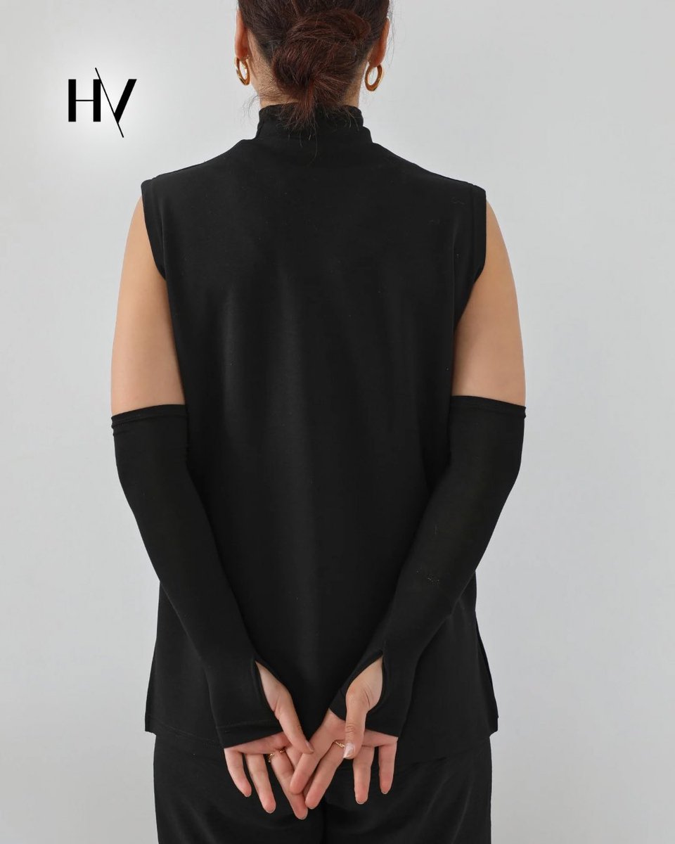 HijabsVIP's tweet photo. القطعة اللي بتساعدك تلبسي اي قميص وانتي مرتاحة 🖤
▫️اسم المنتج: طقم تغطية رقبة وأكمام – أسود
▫️رمز الموديل: HV-33175
▫️السعر: 29 ريال
▫️القسم: مسلتزمات الحجاب-اكمام طويلة
للطلب زورينا موقعنا الرسمي الموجود في البايو ✨
.
.
#مستلزمات_الحجاب #حجاب #HV https://t.co/1bgH4kgrVx