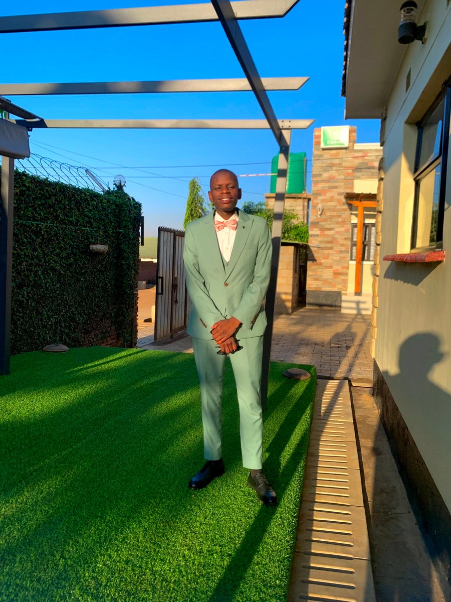 thaxtbouyerasmo's tweet photo. Grateful for another year, Moyo wambri Moyo wabwino🎂🙏 https://t.co/M3eDaHpVmZ