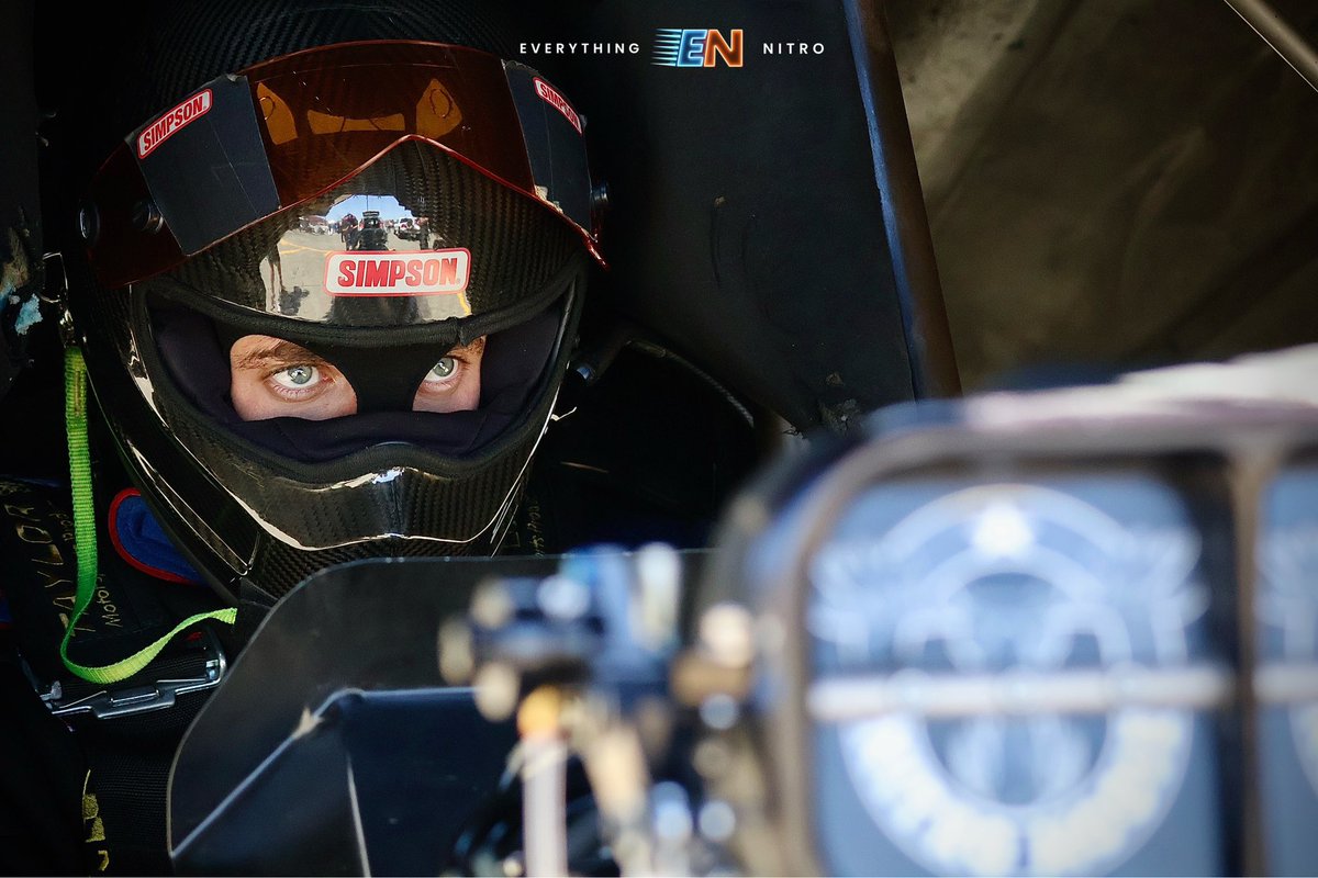EverythingNITRO's tweet photo. Qualifying is in the books at the 38th annual DENSO NHRA Sonoma Nationals! Check out our 📸 #HotShots from Day 2️⃣ in wine country. 🍇

#nhramissionfoodsdragracingseries #nhradragracing #nitrofunnycar #topfueldragster https://t.co/JfdTUlcQ5D