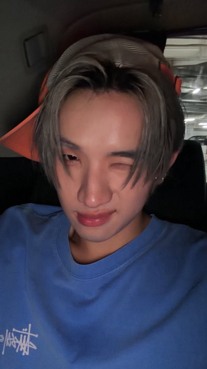 HongofficialTH's tweet photo. 🍦: 🍦🤘🏻 broadcast updated 
🗓 19 / 07 / 26

HONG LYKN posted : มีพัสดุมาส่งค้าบ

🔗 — https://t.co/GB7AMXPSS1

➖  
#hongshihoshi 
#LYKN https://t.co/vU623W8g7V