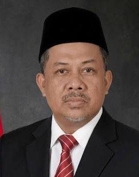 indepenSumatera's tweet photo. BATTLE GROUND SELANJUTNYA ANTARA JOKOWI VS PRABOWO 

POLRI VS KEJAGUNG ✅️
MENTERI PU VS WAKIL MENTERU PU✅️

APAKAH NEXT SELANJUTNYA AKAN TERJADI DI KANDANG KEMENTERIAN PERUMAHAN?

Ada desas desus baru nih wak😄.

Kita sebagai rakyat dipersilahkan gelar tiker dan panaskan kompor dan jangan lupa bawa benzin, biar apa.....?🔥🔥🔥
