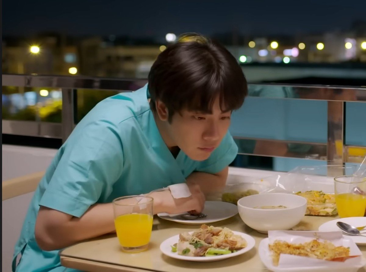 SmootherBreath's tweet photo. Win and FOOD. I loved how cute he was whenever there was food in front of him  so more art hehe 

#cupidslastwish #mixxiw #fanart https://t.co/BnIOl3h3tB