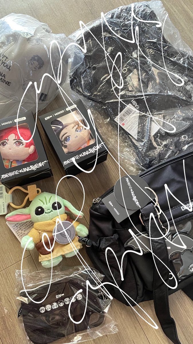 apyss_kr's tweet photo. WTS WTS WTS Jay bagcharm ready ina bisa 🍊 tolong diadopsiii 😌 https://t.co/9Or1fn4hYY