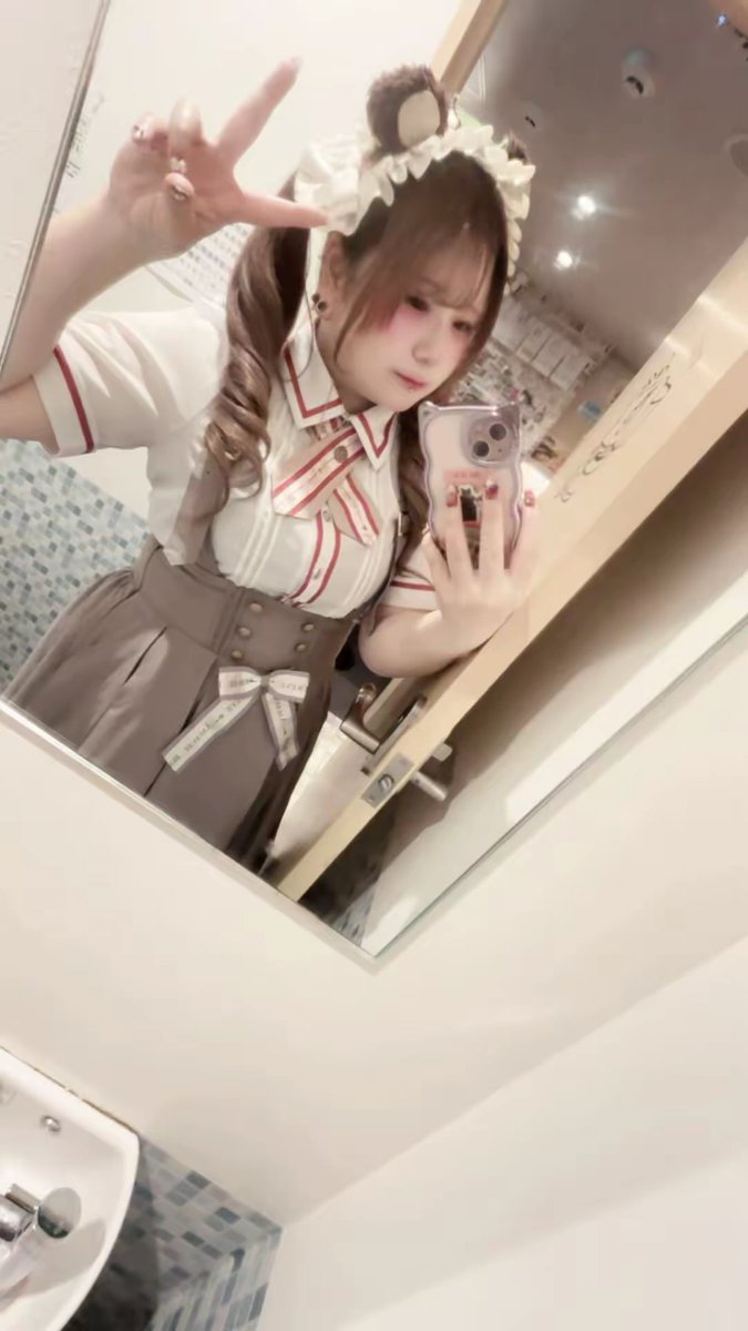 Leaf_rima's tweet photo. ꒦꒷おきゅいん🍼꒦꒷
本日りまワンオペです🎀⸝⸝꙳
久しぶりに前の制服着たよ〜❕❕
やっぱりこの制服可愛くてだいすき💭
まったりだと悲しくなっちゃうので少しでも会いに来てくれたら嬉しいな🫶🏻

🩷りま -23

ご帰宅お待ちしてます꜀(  ꜆-⩊-)꜆❤︎ https://t.co/uzhhmNzDRw