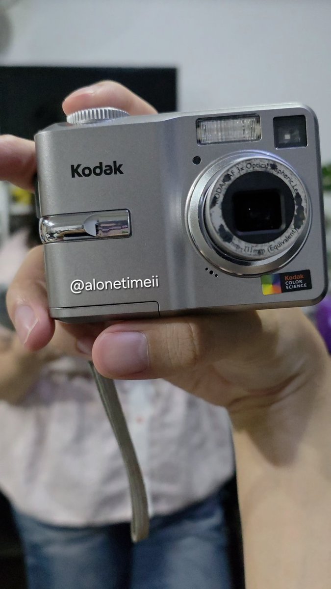 alonetimeii's tweet photo. KODAK EASYSHARE C743
กล้องดิจิตอลทรงปุ๊กปิ๊ก🧸 สวย คม ชัด แฟลชแรง โทนฟิล์มห้ามพลาด
💥สิ่งที่ได้รับ💥
▫️กล้อง
▫️สายคล้อง
▫️ถ่าน AA 
▫️เมม
📍2,250 รวมแง๊นๆ📍
ขอดูรูปเพิ่มเติมได้ค่า
#กล้องดิจิตอล #ส่งต่อกล้องดิจิตอล #กล้องดิจิตอลมือสอง #กล้องฟิล์ม #digitalcamera https://t.co/KsYQ0Ar0ws