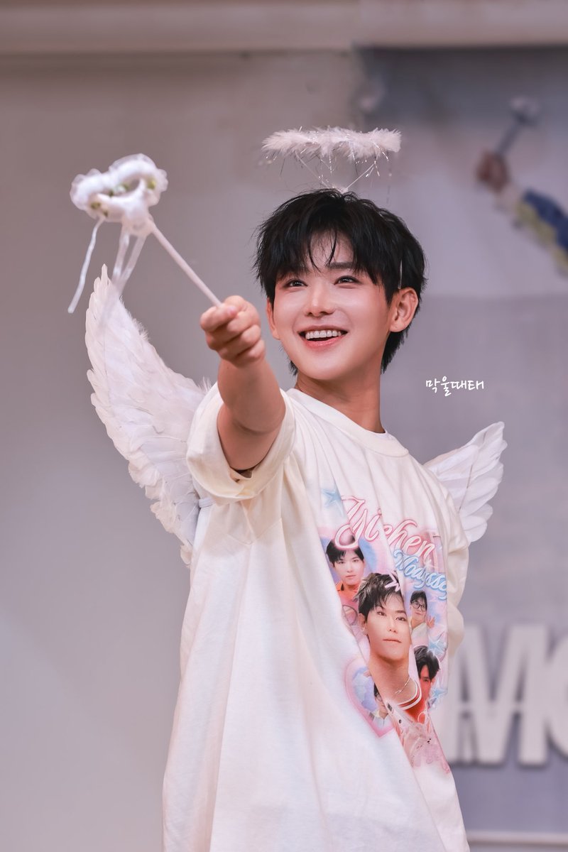 snw2oc's tweet photo. 천사가 내려왔네…👼🤍
07172026

#이첸 #亦辰 #yichen 
#modyssey #모디세이 https://t.co/65KPiRCYdk