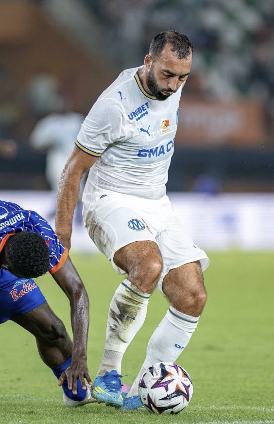 LeKonTiki's tweet photo. La grosse bedaine, la calvitie… c’est pas un Match des Légendes, c’est juste l’OM qui fait sa prépa 🤙
#forceanous #TeamOM https://t.co/a31FAZirMR