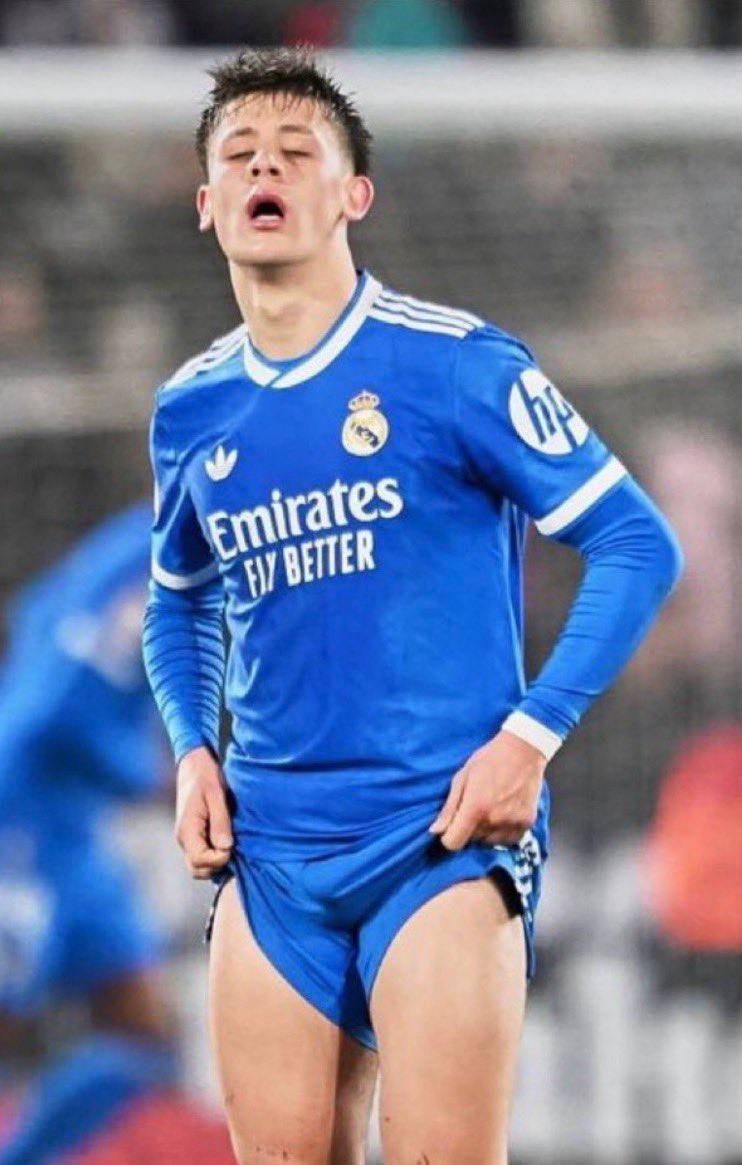 Gho2ni's tweet photo. ترا والله جاهزز تفتحني🍆🍆🍑🥵 https://t.co/kMil7P5Y8R