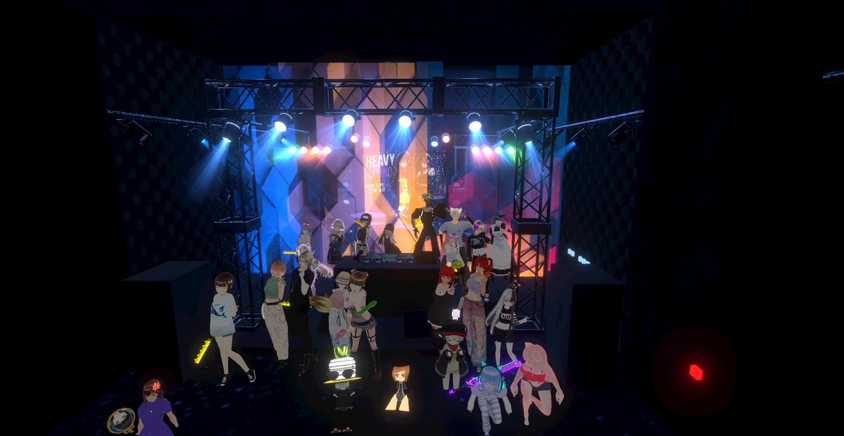 chikachikaClus's tweet photo. 昨日はHEAVY TECHNO、ありがとうございました！！
テクノの流れる7月の夜...いい夜でした！地味に涼しかったですしね昨日w

次回は8/8！時期が近づいたら、あらためて告知させていただきますね！

#cluster
#DJ練習場 https://t.co/JREfFb3tiT
