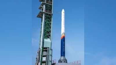 pipriyanshu's tweet photo. India reaches a new space milestone! 🚀🇮🇳
Skyroot Aerospace successfully launched Vikram-1, India's first private rocket to reach orbit. It carried six payloads into space and opened a new chapter for private space companies. A proud day for Indian innovation and the future of space. 
#Skyroot #Vikram1 #India #Space
