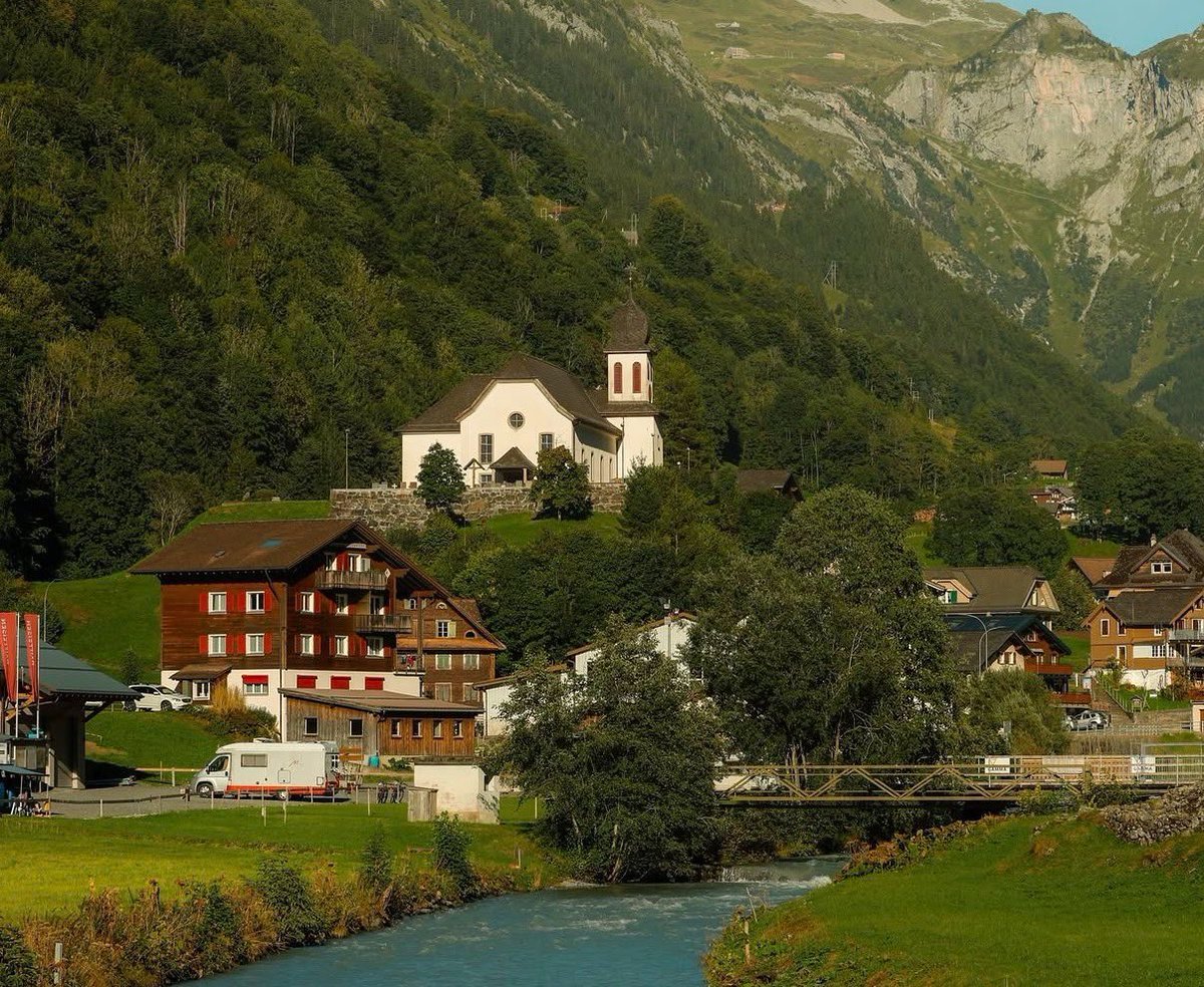 silenttearthh's tweet photo. Switzerland https://t.co/K8RL6F5O6X