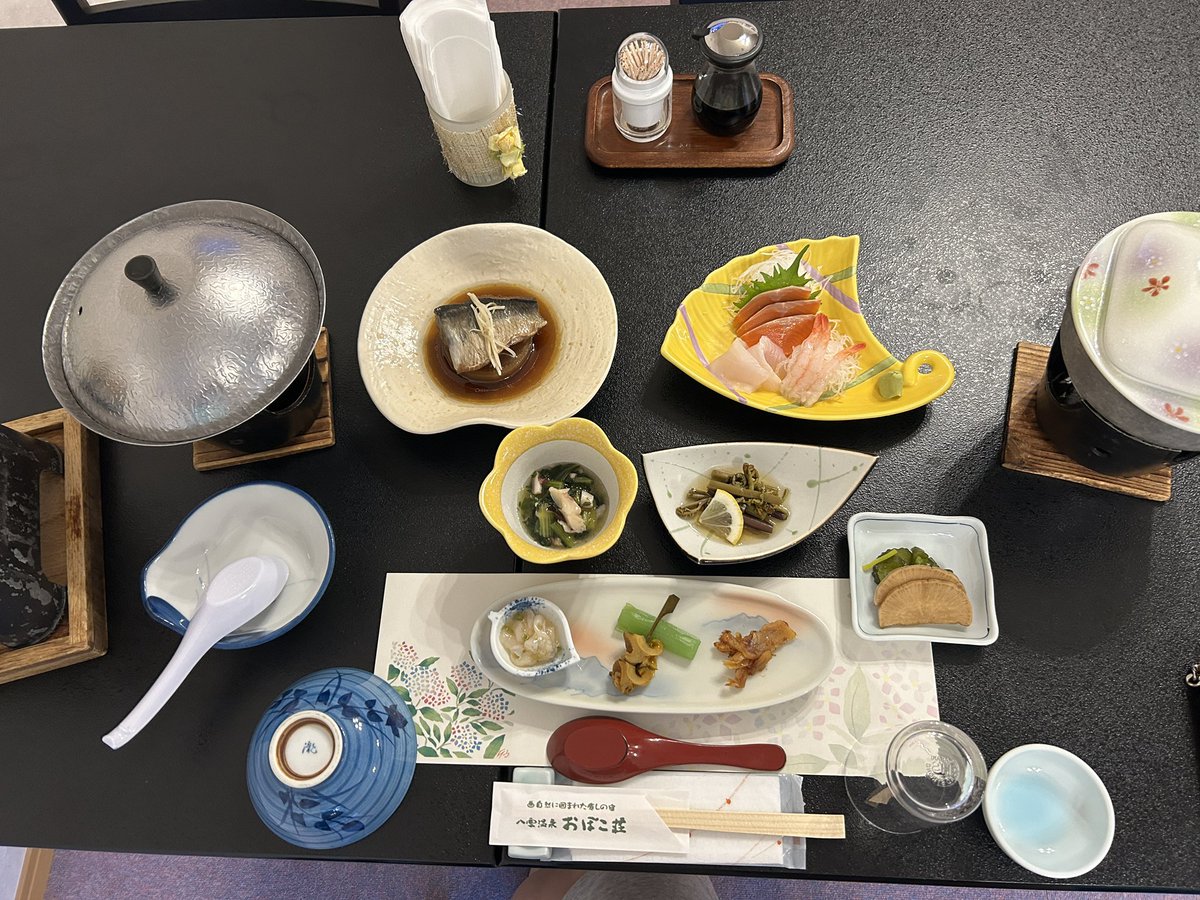 barber_ikechan's tweet photo. いやー食べた食べた夕食ね
調子にのらず純粋にご飯を楽しんだよ
他にも料理でたからね
若いスタッフに美味しかったよーって言うと喜んでる顔が嬉しくなる
さー後半戦、夏旅1人呑みだぜー https://t.co/YMs8XfzyaA