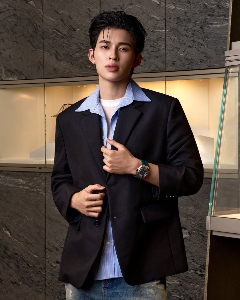 EverydaynewsTH's tweet photo. ภาพ "ปอนด์ ณราวิชญ์" เข้าร่วมงาน Audemars Piguet Grand Opening Event เมื่อวันที่ 16 กรกฎาคมที่ผ่านมา ณ กัวลาลัมเปอร์ ประเทศมาเลเซีย

#ppnaravit
#AudemarsPiguetXPond
#AudemarsPiguet #APKL https://t.co/fuHrwsRs6W